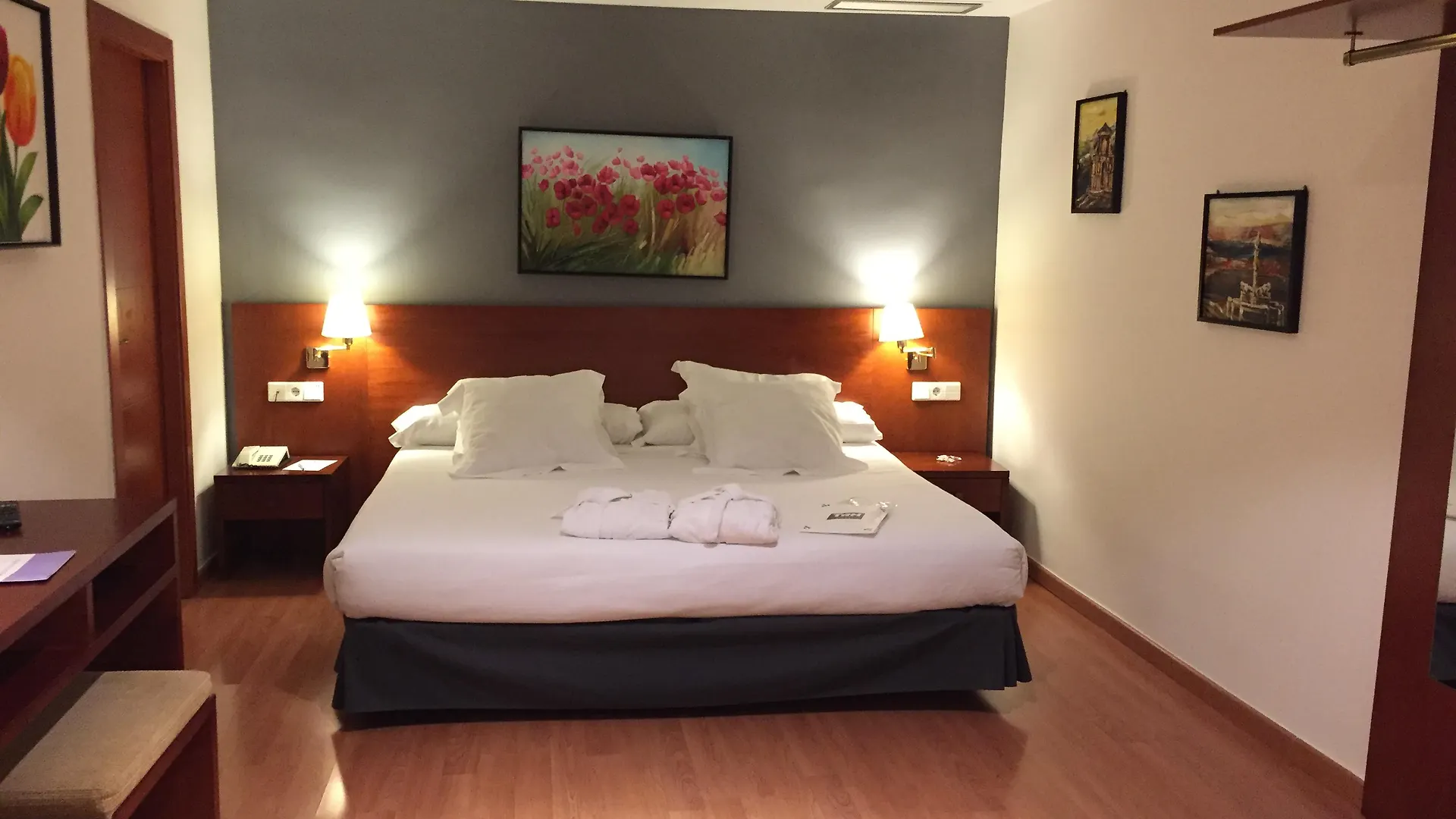 Trh Ciudad De Baeza Hotel